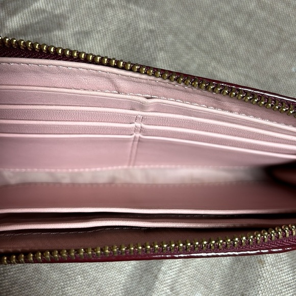 Coach Crimson Signature Madison Dotted Classic Canvas Wristlet EUC - Picture 9 of 11